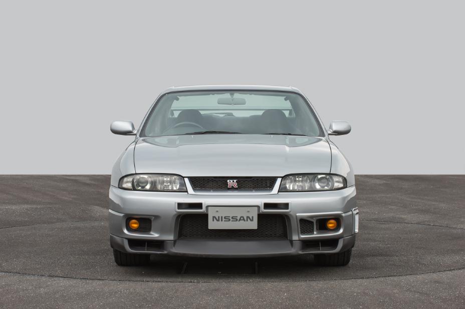 211_1997_Skyline_GT-R_V-spec_BCNR33_01_160915