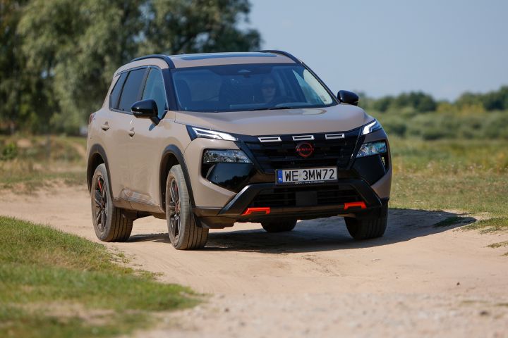 Nowy Nissan X‑Trail N-Trek – ujęcie dynamiczne