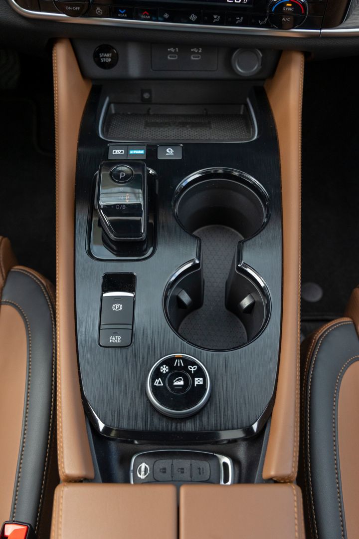 Nowy Nissan X‑Trail Tekna+ – wnętrze