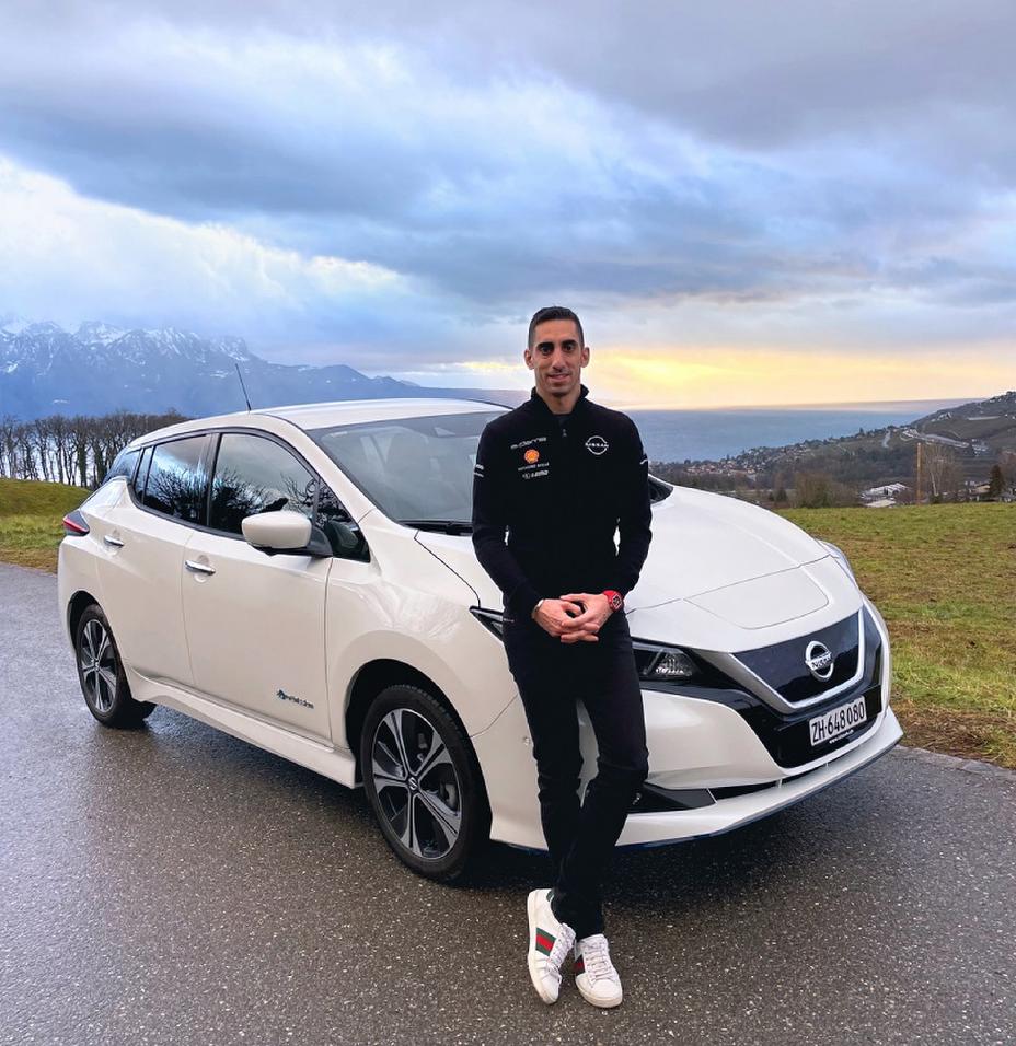 El piloto de Fórmula E para Nissan e.dams, Sebastien Buemi, adopta la movilidad eléctrica dentro y fuera de la pista