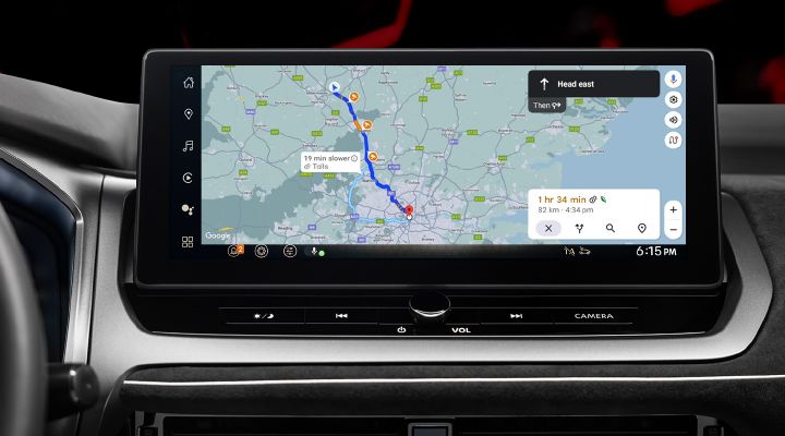 New Qashqai 2024 close up on central screen with map app