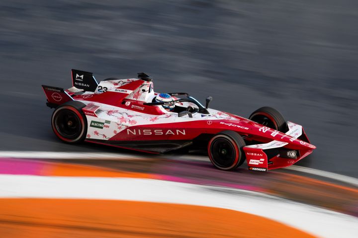 Oliver Rowland au volant de sa monoplace N°23