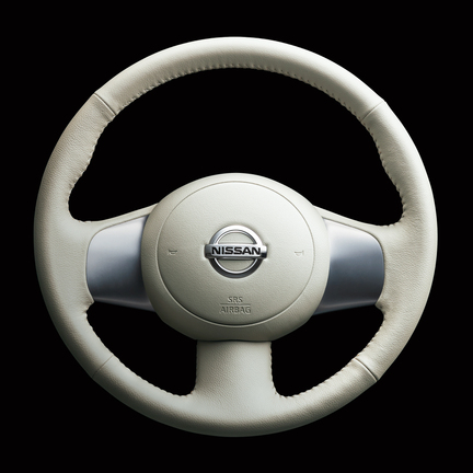 キューブ の特別仕様車 15x コダワリセレクション を発売