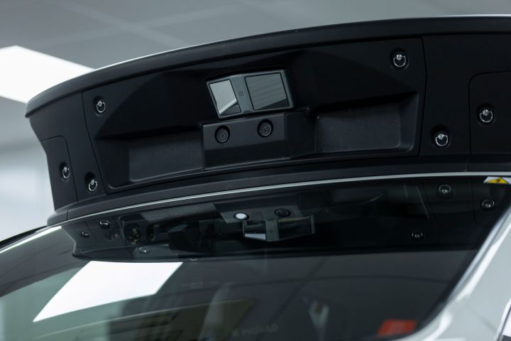 Close up shot of evolvAD sensor with cameras visible