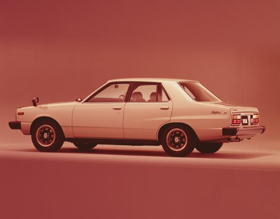 NISSAN スカイラインC210 SKYLINE (C210)