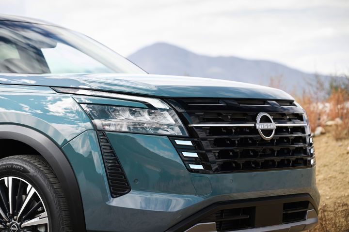 Close up of the front fascia on the 2026 Nissan Pathfinder.
