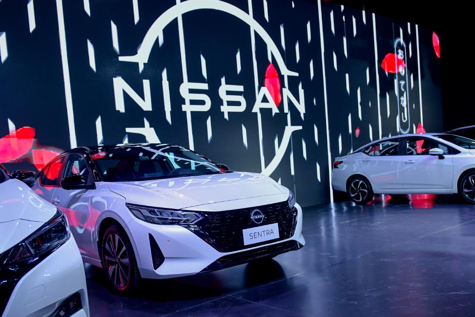 Imagen del Nissan Sentra color blanco