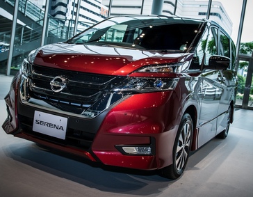 YOKOHAMA, Japan (July 13, 2016) – Nissan Motor Co., Ltd. announced today that the new Serena, scheduled to go on sale in Japan in late August, will come equipped with the company’s ProPILOT autonomous drive technology, offering convenience and peace of mind during highway mobility.
