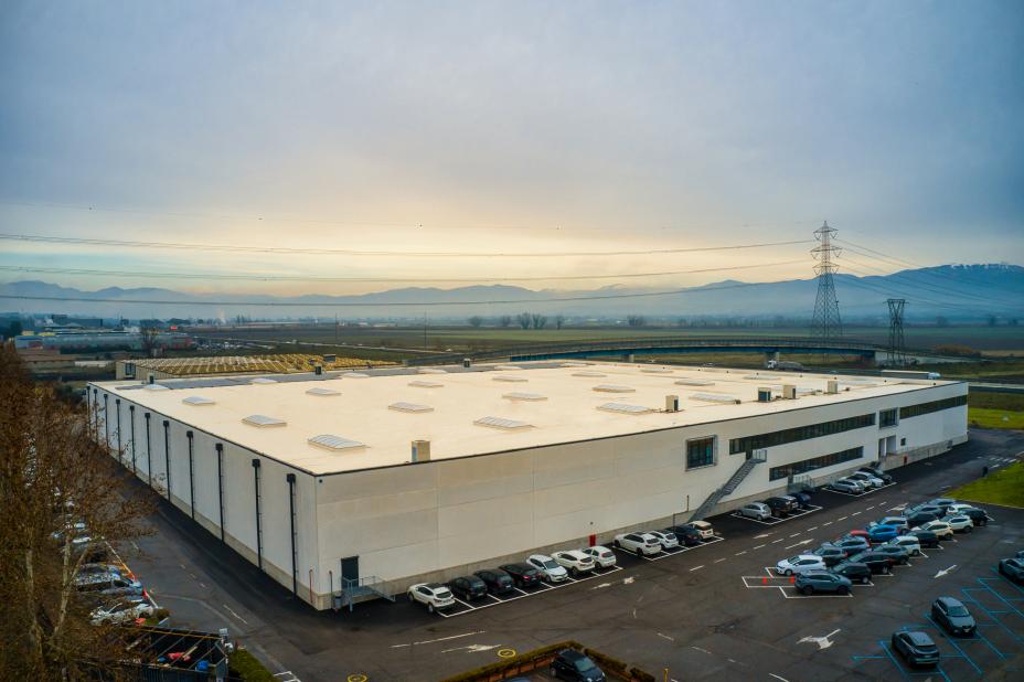 Nissan opens new innovative parts warehouse in Italy