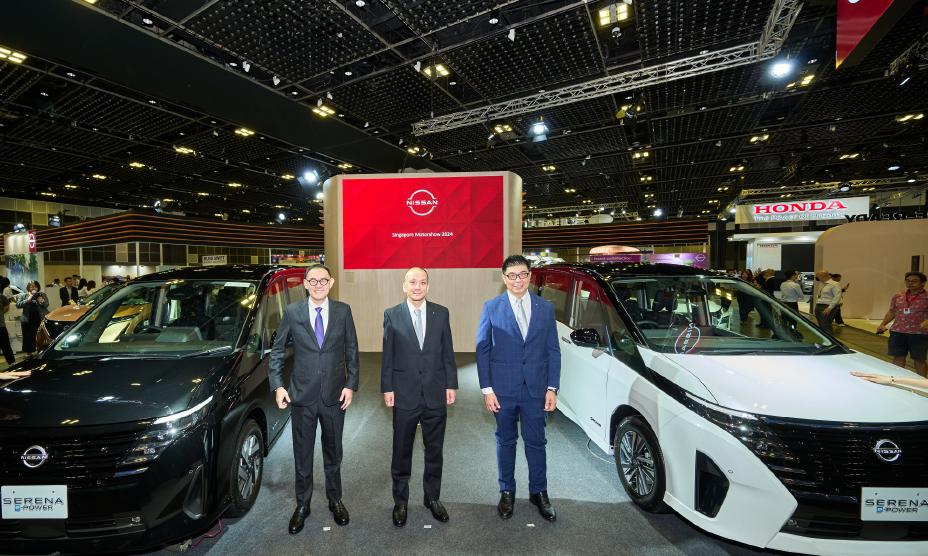From left: Glen Tan, Yoshinori Kanazawa, and Ron Lim.