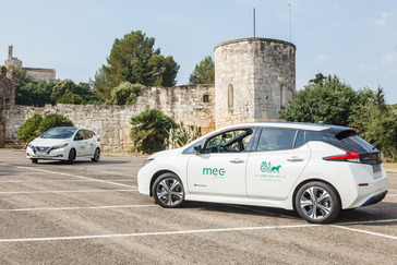 Nissan ha presentado, en un entorno muy especial, la nueva e-NV200. Con una batería de 40kWh que le dan una autonomía de 280km con una sola carga (un 60% más que la primera generación), la furgoneta 100% eléctrica de la marca ha sido presentada entre los viñedos de las Bodegas Torres, en el Penedès