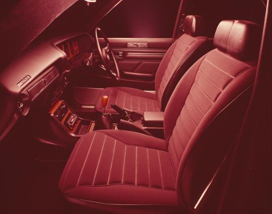1975 Nissan Skyline Sedan 2000 GT