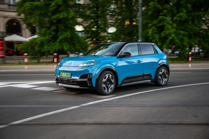 Nowy elektryczny Nissan Micra – ujęcie dynamiczne