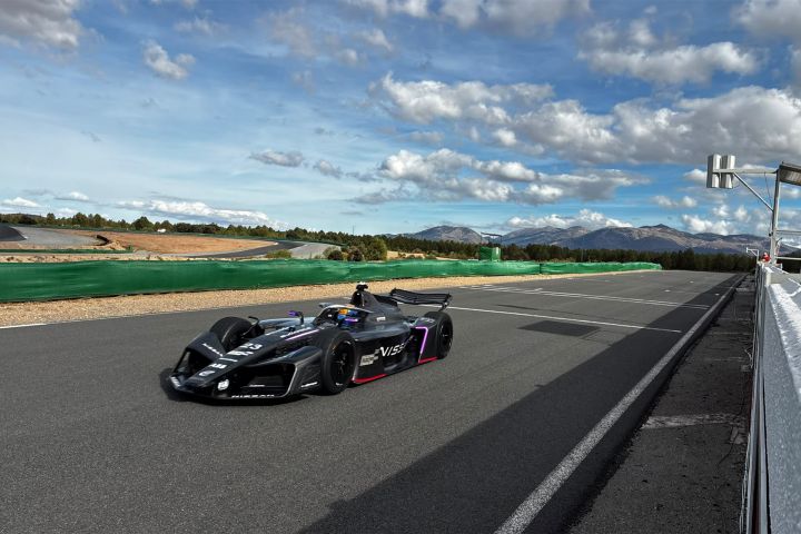Front/side shot of Zane Maloney in the Nissan Formula E Team GEN4 car at a test.
