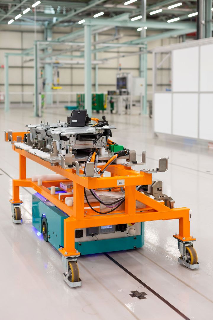 Batteriemontage im Nissan Werk in Sunderland