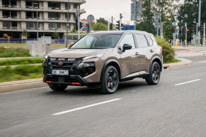 Nowy Nissan X‑Trail N-Trek – ujęcie dynamiczne