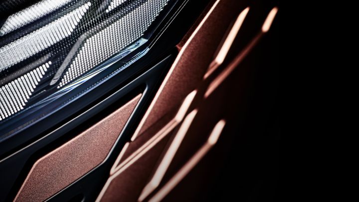 Imagem parcial de um farol de um dos veículos que serão apresentados no estande da Nissan no Japan Mobility Show