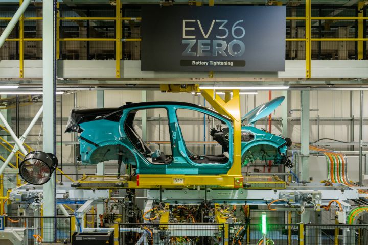 Nissan LEAF avec panneau EV36zero