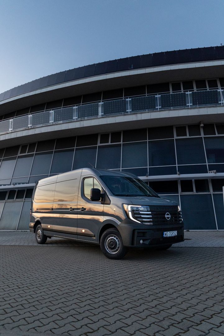 Ujęcie statyczne nadwozia Nissan Interstar LCV
