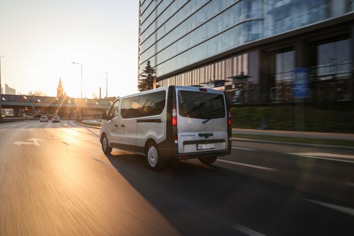 Ujęcie dynamiczne Nissan Primastar LCV