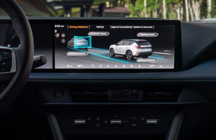 直感的に操作できる設定メニューを備えた新型日産ローグ ハイブリッド。ドライバーが好みに合わせて車両設定を簡単にカスタマイズできる。