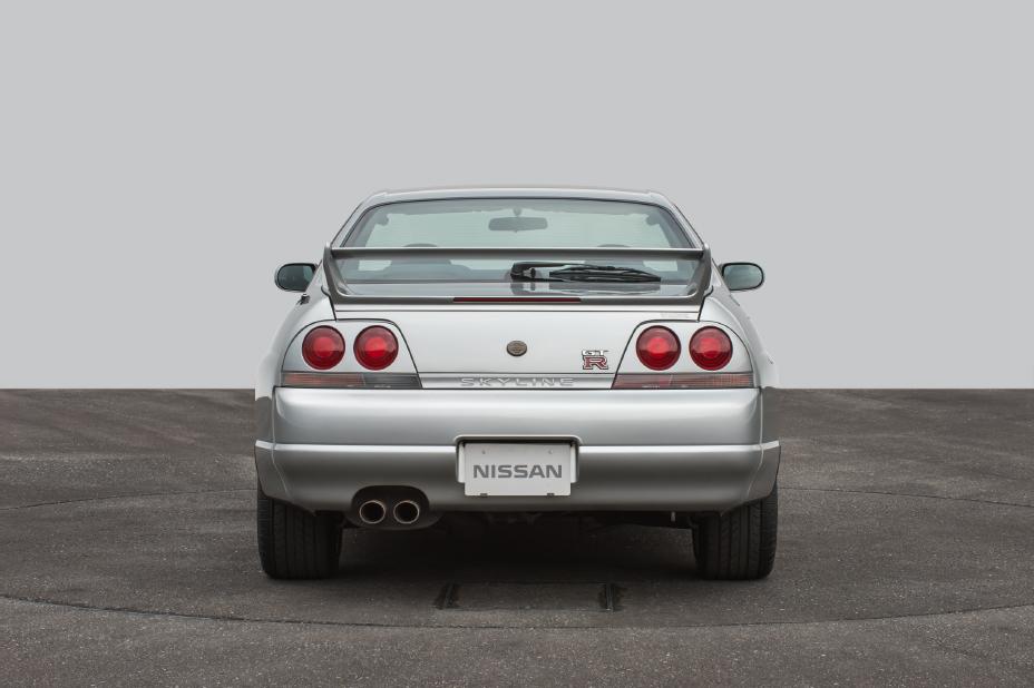 211_1997_Skyline_GT-R_V-spec_BCNR33_01_160915