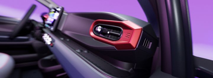 Blad met automotive conceptschetsen van futuristische auto-ontwerpen, gezien van voren, opzij, van achteren en in driekwartaanzicht. Paarse en zwarte voertuigen hebben witte draadmodelcontouren, schaakbordaccenten, aerodynamisch koetswerk, extra grote wielen en opvallende gestileerde belettering op een zwarte achtergrond.